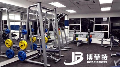 马来西亚健身房案例图 花季传媒APP下载健身器材客户案例